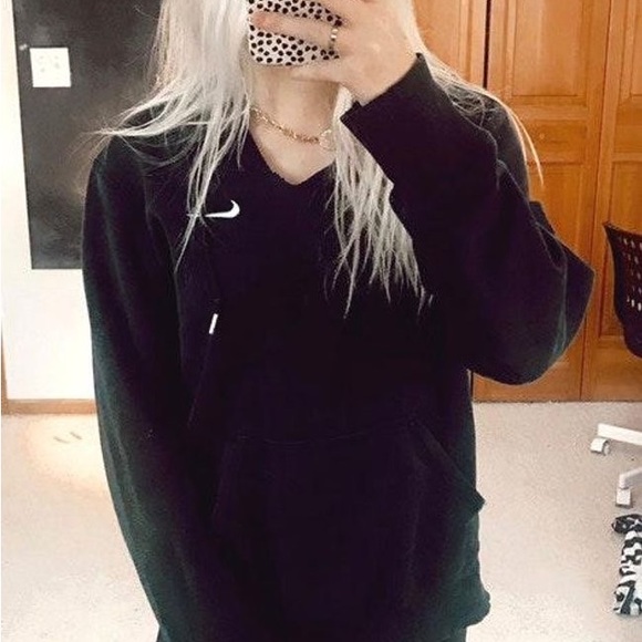 Nike Sweatshirt - Picture 1 of 3